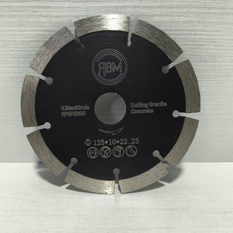 Disque diamant Ø125 et Ø230